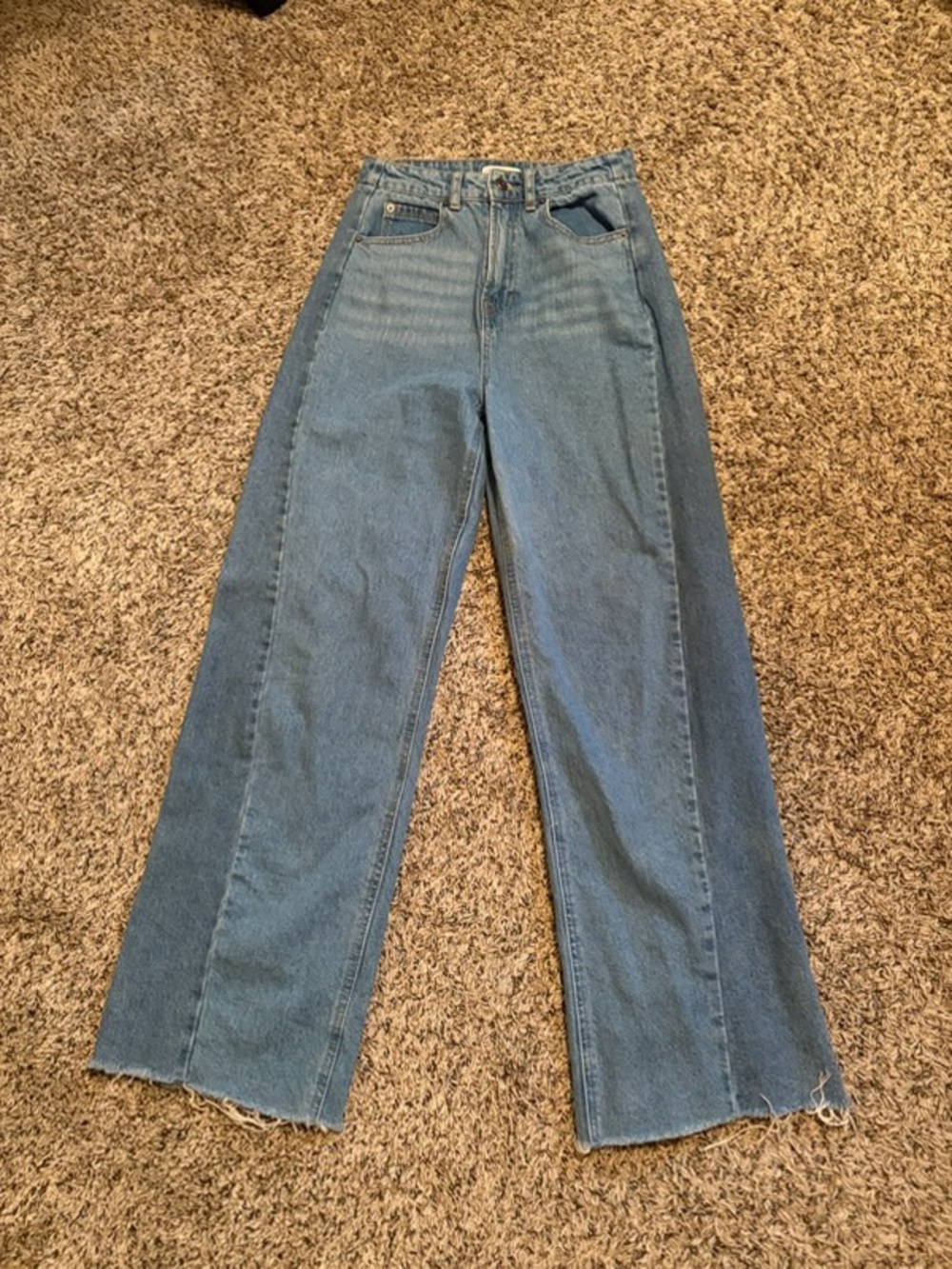GB girls: Light Blue Wide Leg Jeans, high rise w/ Raw hem. Size 1, Inseam 29.